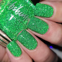 KBShimmer - Nail Polish - Pull It Together Reflective - Nail Lacquer - Nail Polish at Beyond Polish